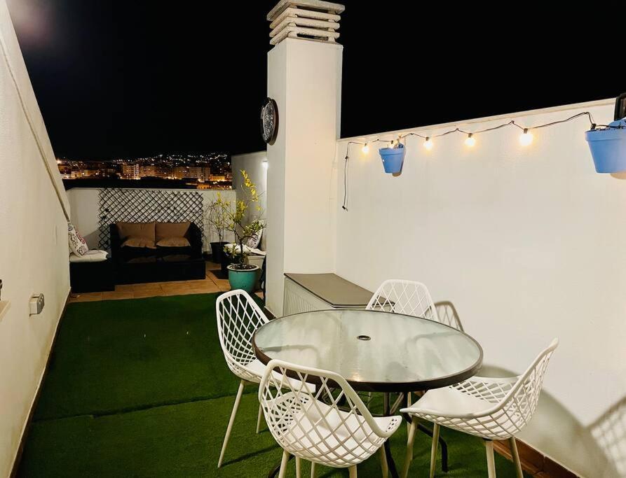Magnifique Duplex Avec Terrasse Proche De La Plage Malaga Exterior photo